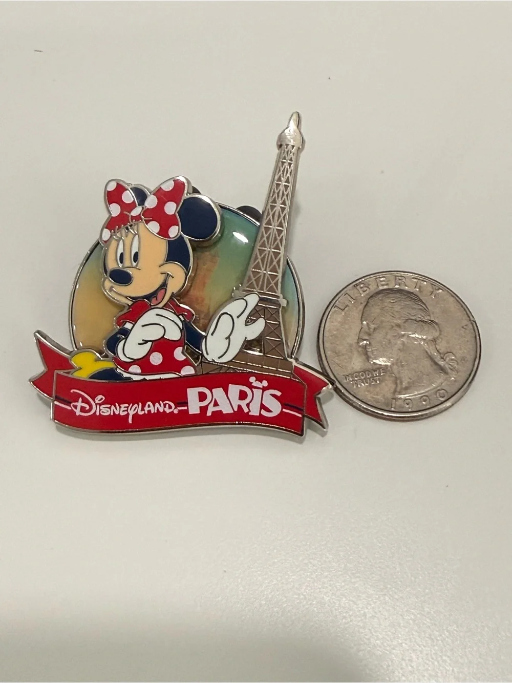 Disneyland Paris Minnie Eiffel Tower (w/ castle) trading pin (from 2013)